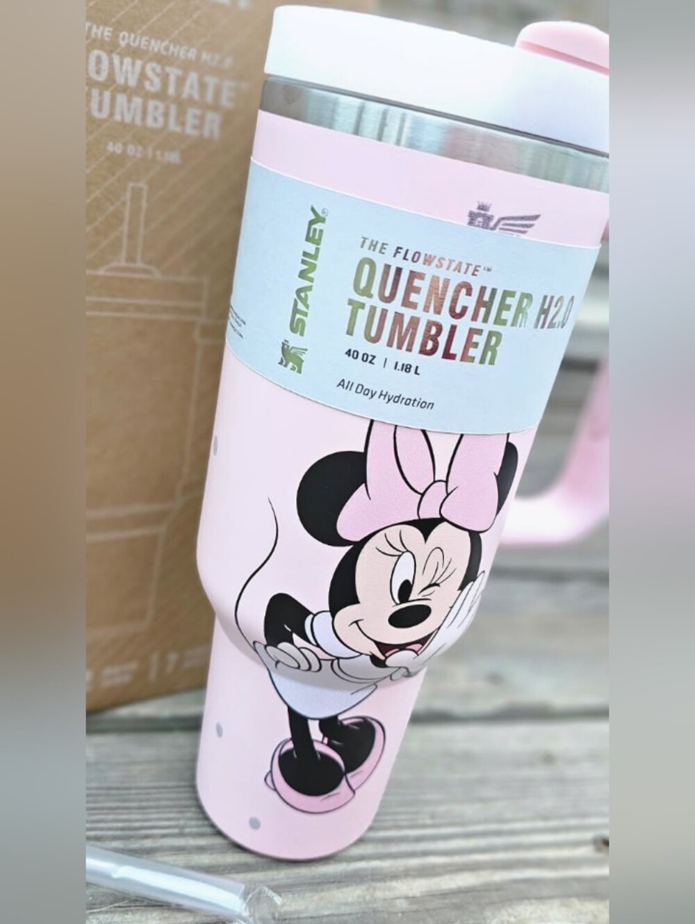 STANLEY Disney Minnie Mouse Pink Quencher H2.0 Tumbler with Handle NEW IN BOX - Picture 2 of 5